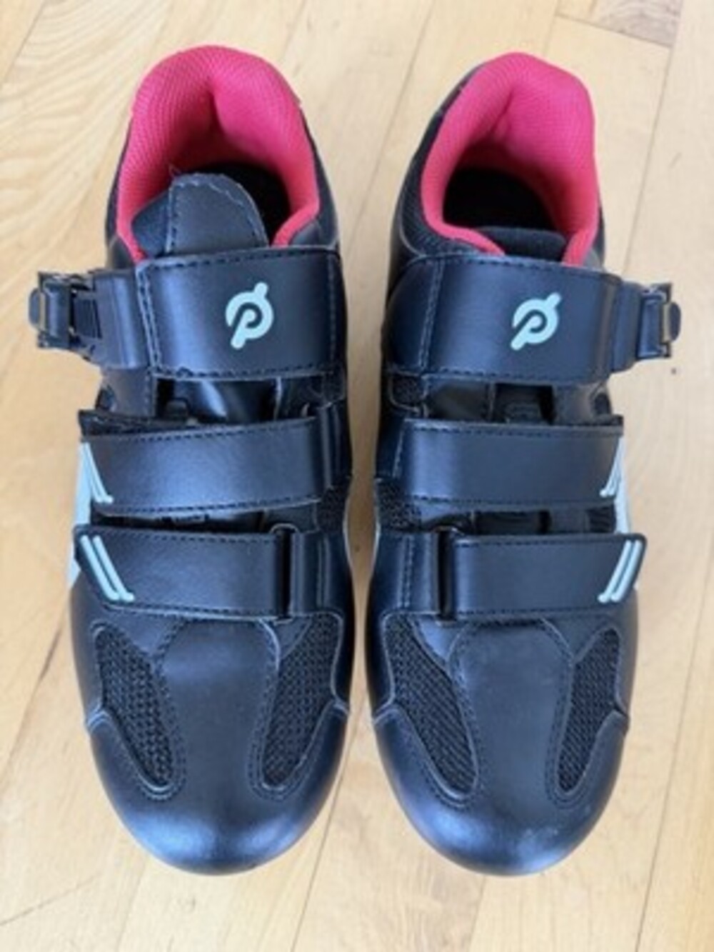 Peloton Indoor Cycling Shoes Black/White/Red, Size 38/7 Barely Used